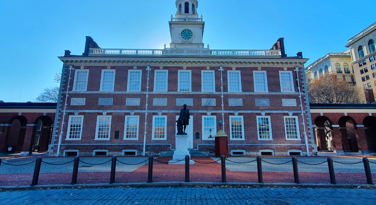 Philadelphia Essential Freetour Provided by Blue Umbrella Tours