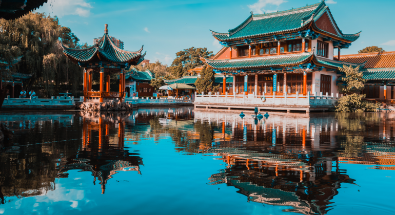 Yunnan:Nine Days Mountain, Water, Culture & Nature Exploration Tour 