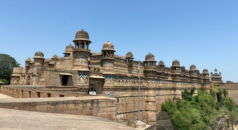 gwalior-fort-a-royal-hilltop-free-tour-en-1