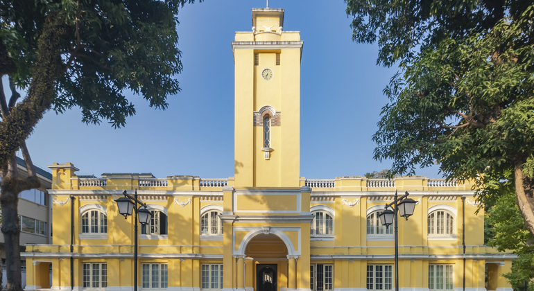 Hidden Guangzhou Free Tour: Cuisine, Heritage & Social Change  Provided by Ye Shanghao