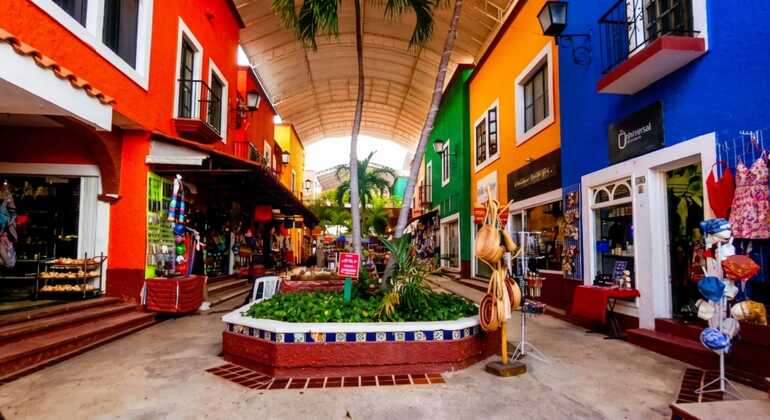 Cancun Time-Travel Free Tour: From Ancient Maya to Local Flavors, Mexico