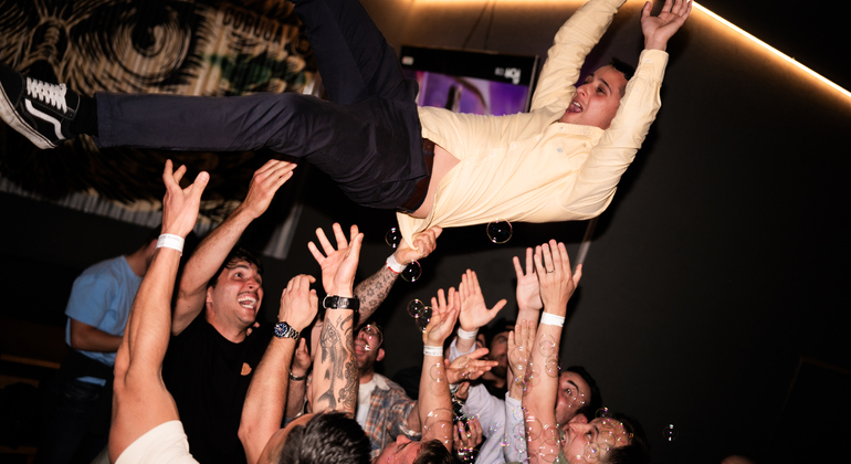 Lagos Pub Crawl : Drinks, Games, and VIP Club Entry Provided by Discover Lisbon