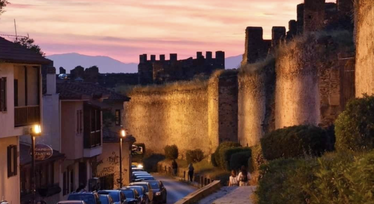 Tour gratuito dei fantasmi di Salonicco: Ombre di Ano Poli 