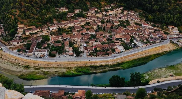 Visite à pied gratuite du château de Berat  Albanie &mdash; #4