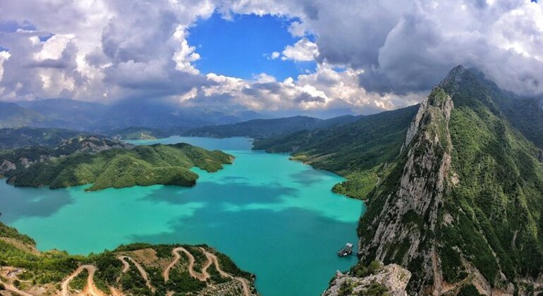 Excursion d'une journée au lac Bovilla et au point de vue de la montagne depuis Tirana