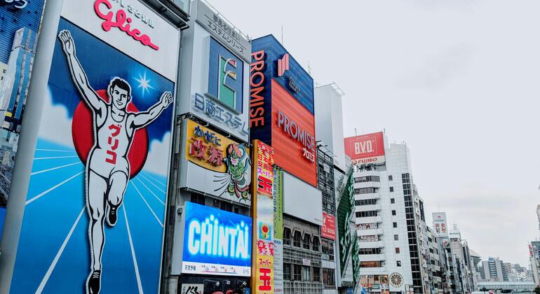 Osaka Free Tour: Espiritualidad, Street Food & Ciudad más Animada Operado por Hikari Tours