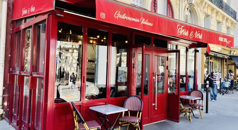 Kino Free Tour: Auf den Spuren von Emily & Mitternacht in Paris Frankreich &mdash; #2