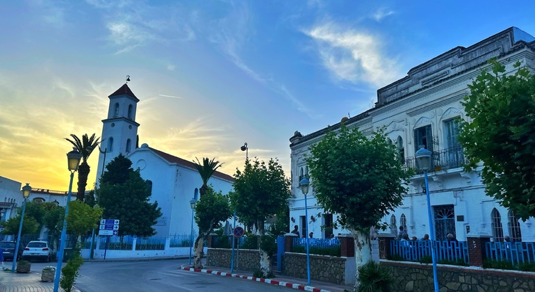 The Hidden Xauen Free Tour : Spanish Architecture & Local Market Morocco &mdash; #29