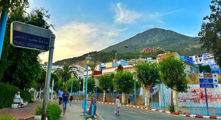 The Hidden Xauen Free Tour : Spanish Architecture & Local Market Morocco &mdash; #31