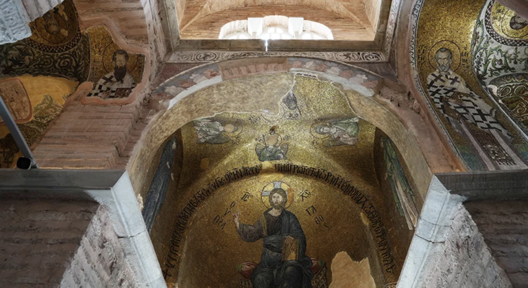 byzantine-layers-design-walk-with-an-architect-es-3