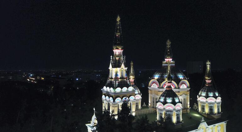 Visite à pied gratuite d'Almaty en soirée : Lumières de la ville et vie locale Kazakhstan &mdash; #11