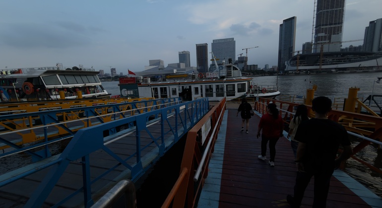 Eat Like A Local: Old Guangzhou Food, Local Market & River Ferry China &mdash; #5