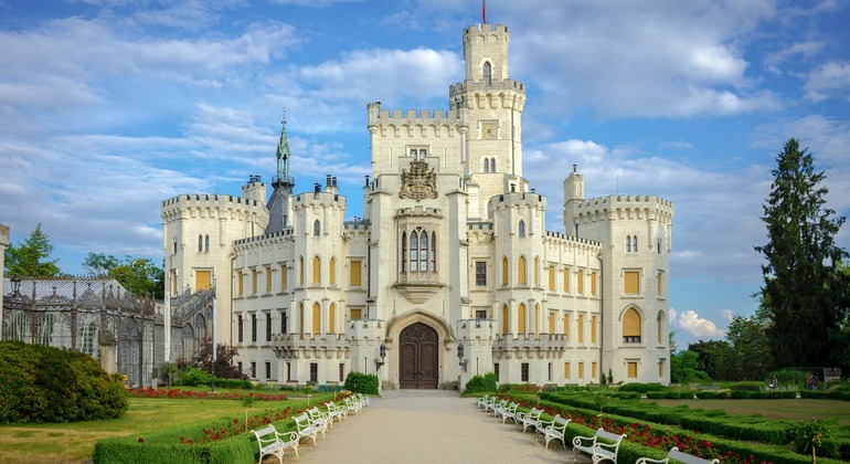 Praga: Český Krumlov & Castillo de Hluboka por Libre en Autobús