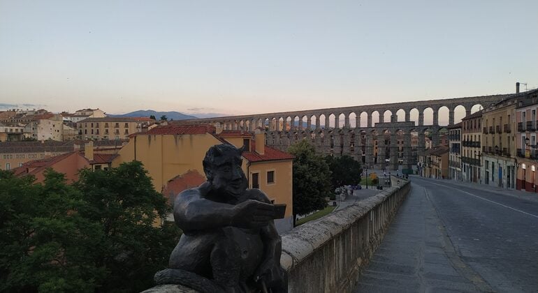 Segovia Free Tour: History Carved in Stone Provided by Alvaro Manzanas - Segovia Guiada