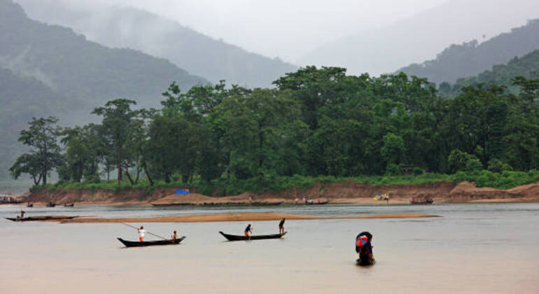 sreemangal-adventure-tea-gardens-rainforests-tribal-culture-en-19