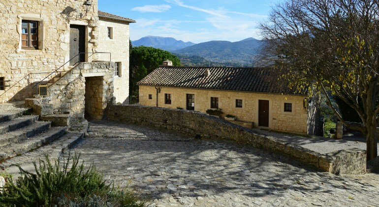 free-guided-tour-of-lavals-historic-center-in-detail-en-1