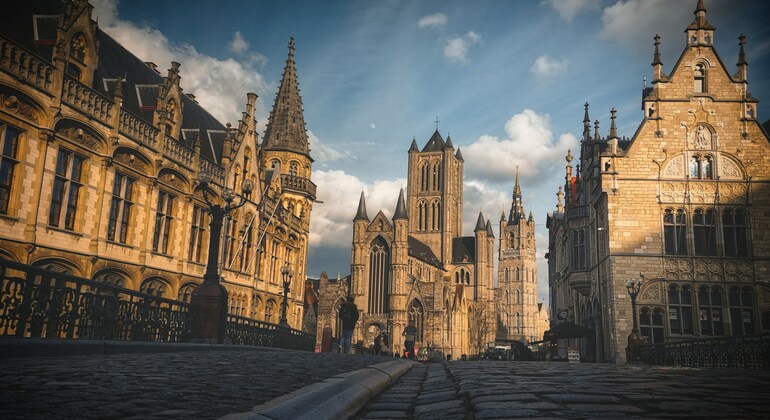 Ghent Visite Guidée Historique par un Guide Local Belge Fournie par EmmerickDaubie