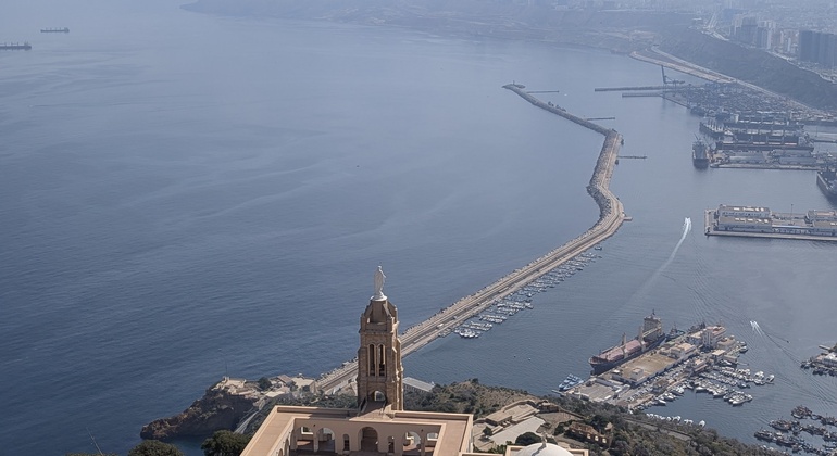 Oran: Historische Wahrzeichen Geführte Tour Bereitgestellt von Malak Guelil