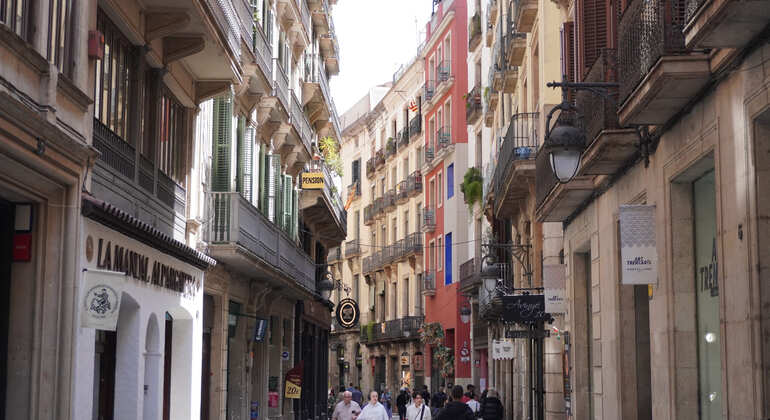 The Stand-up History Tour: El Born & Gothic & Local Tapas Spain &mdash; #2