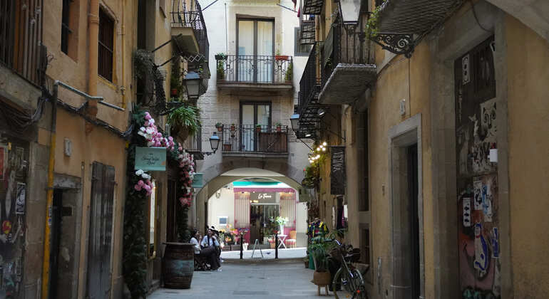 The Stand-up History Tour: El Born & Gothic & Local Tapas Spain &mdash; #5