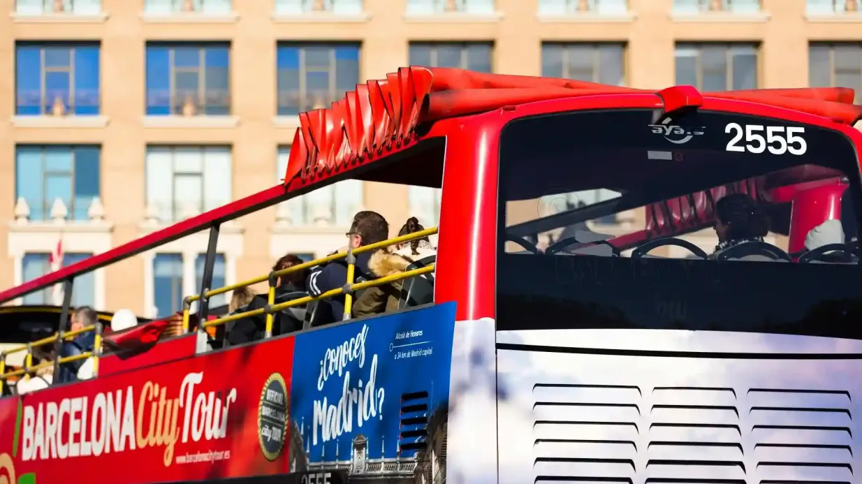 ``City Tour`` Barcelona: Tour en bus turístico de 24o  48 horas