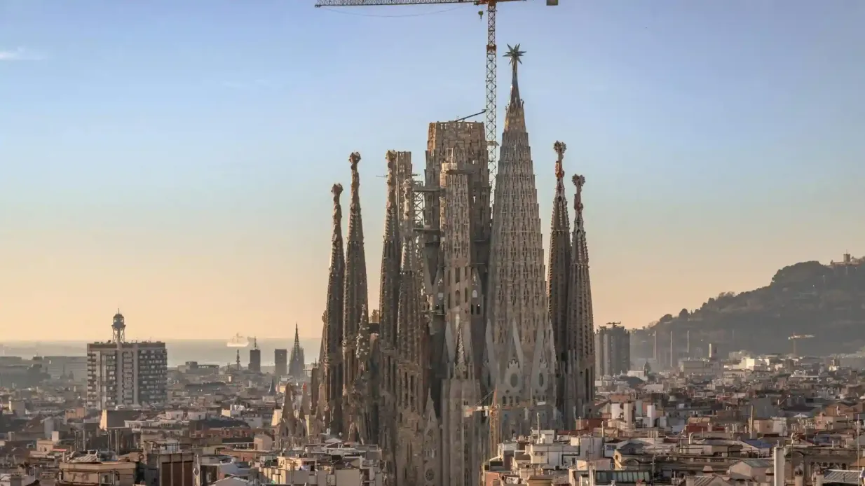Sagrada Familia: Biglietto con accesso rapido + Accesso alla Torre della Natività