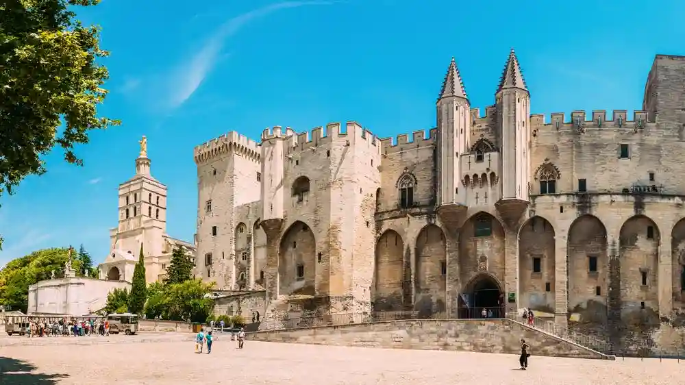 Palacio de los Papas y Puente de Avignon: Entrada Operado por Tiqets International B.V.