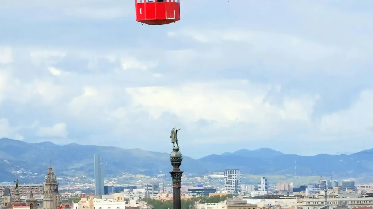 Teleférico de Barcelona: Ida e volta da praia de Barceloneta Organizado por Telefericos de Barcelona SA