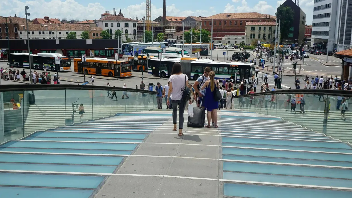 Aeroporto Marco Polo: Autocarro direto para o centro da cidade de Veneza