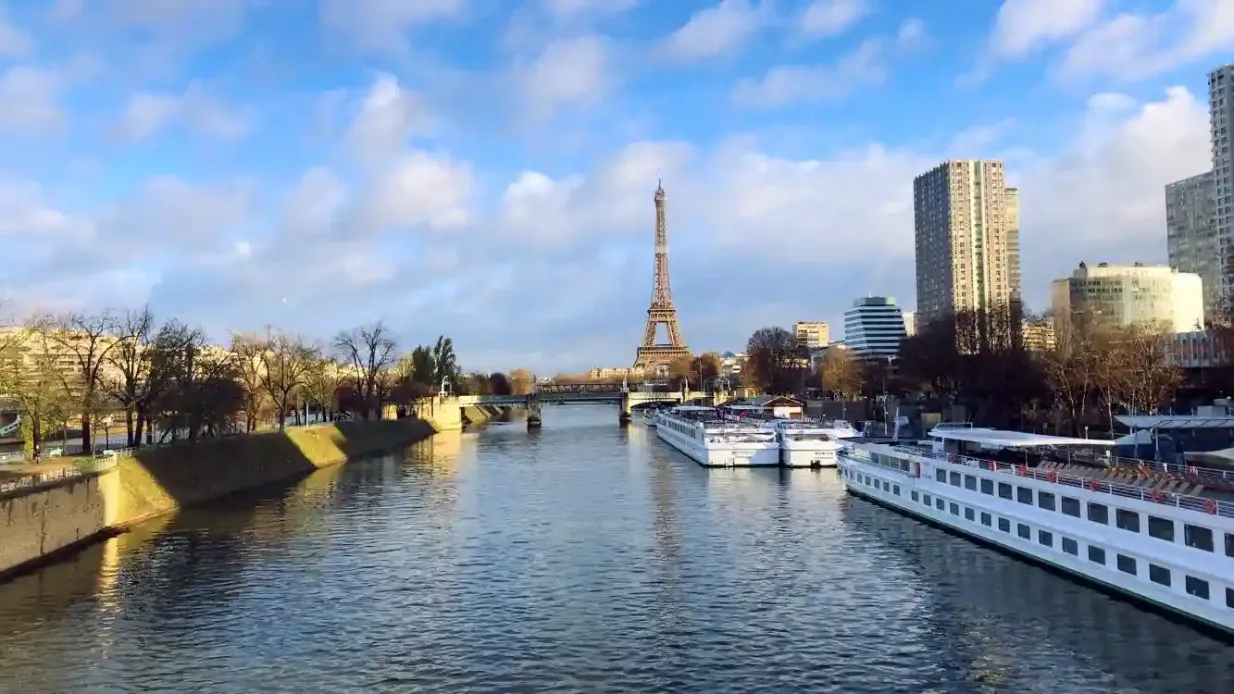 Eiffel Tower: Reserved Entry + 2nd Floor and Summit Option Provided by Paris'Trip