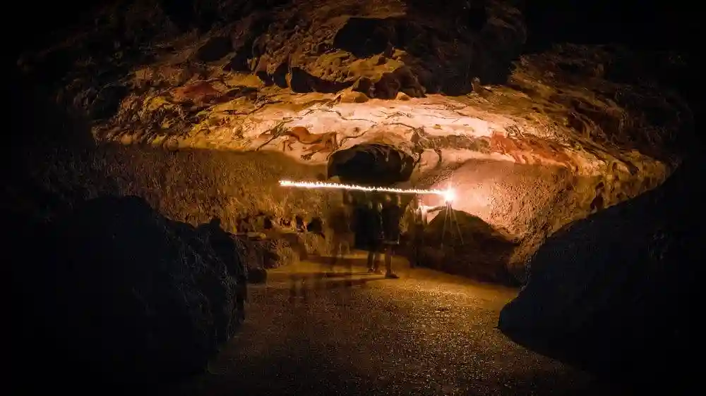 Lascaux II: Guided Tour Provided by Semitour Périgord