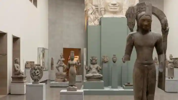 Museo Nacional de Artes Asiáticas Guimet: Entrada