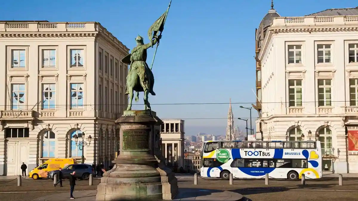 Tootbus Brussels: Visite en bus électrique avec arrêt et montée
