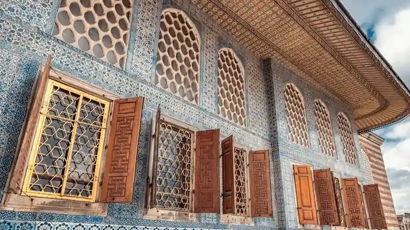Topkapi Palace & Harem: Skip The Line Ticket + Audio Guide