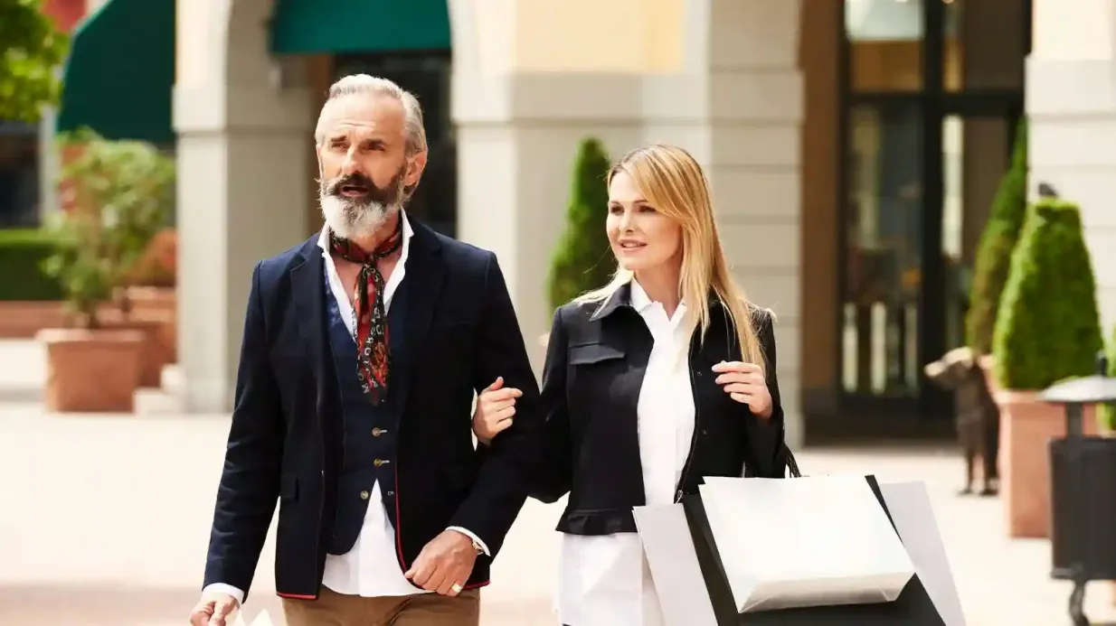 Castel Romano Designer Outlet: Roundtrip from Rome