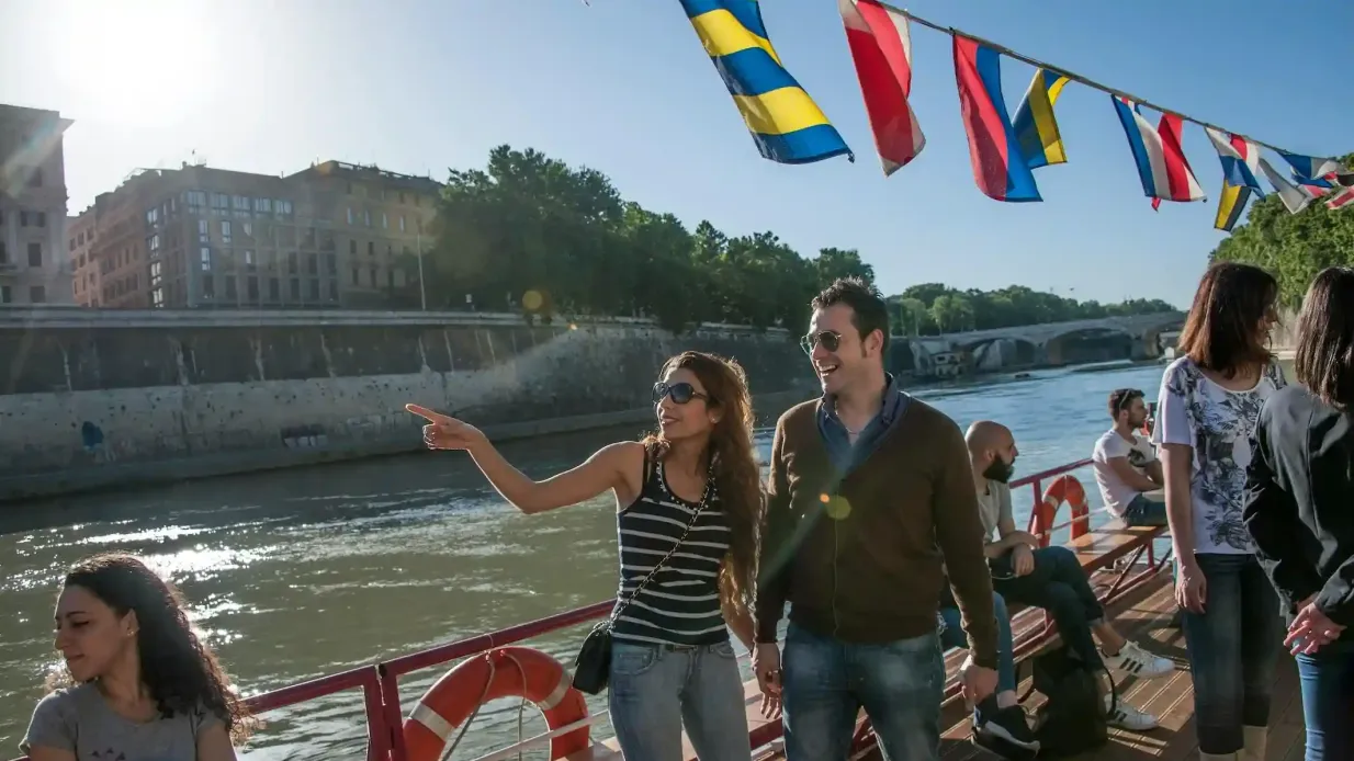 Rome: Hop-on Hop-off Tiber Cruise Ticket Provided by The Voyager Srl