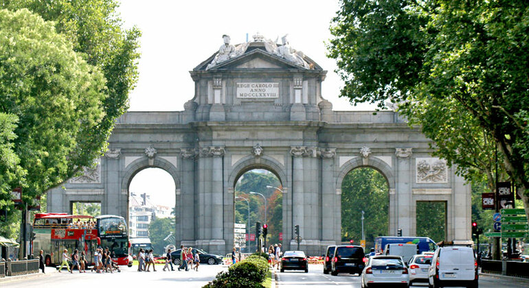 free-tour-madrid-of-the-bourbons-es-4