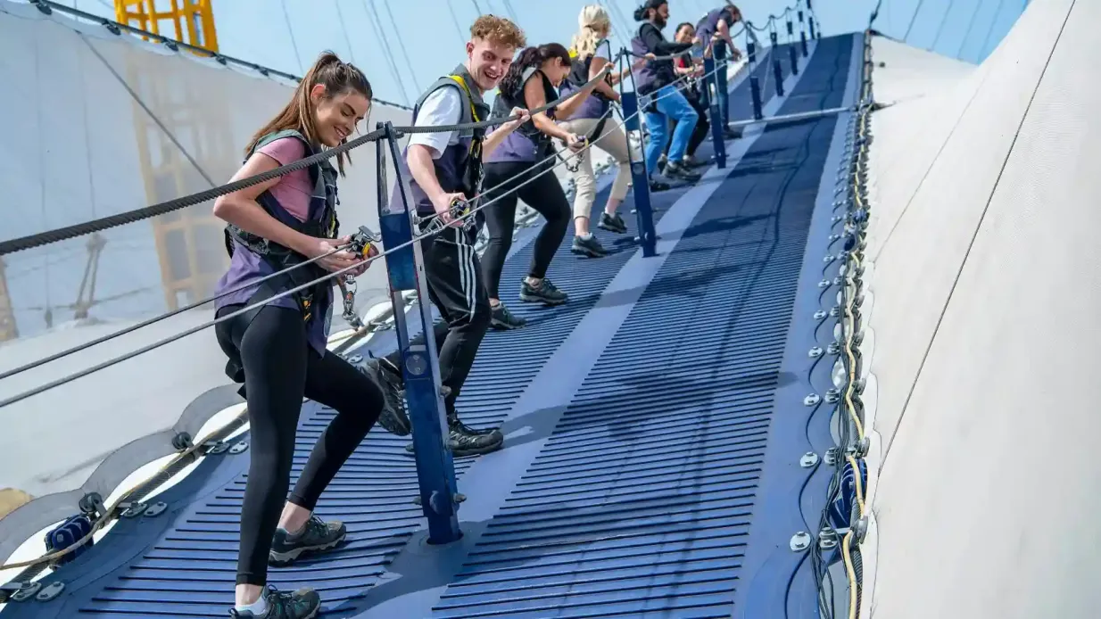 Oben in The O2: Steigen am Tag Bereitgestellt von ANSCO ROOF WALK LIMITED
