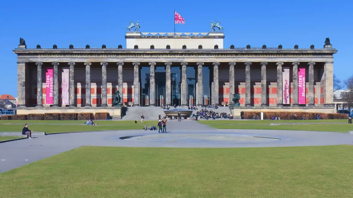 Berlin: Museum Island Entries + Pergamonmuseum. Das Panorama Provided by Berlin: Museum Island Entries + Pergamonmuseum. Das Panorama