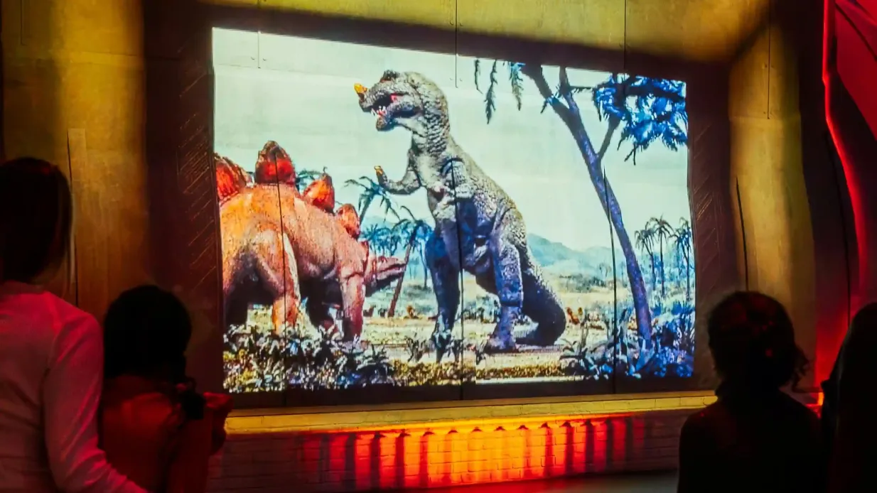 Fabrique des Lumières : Dinosaures - L'expérience immersive