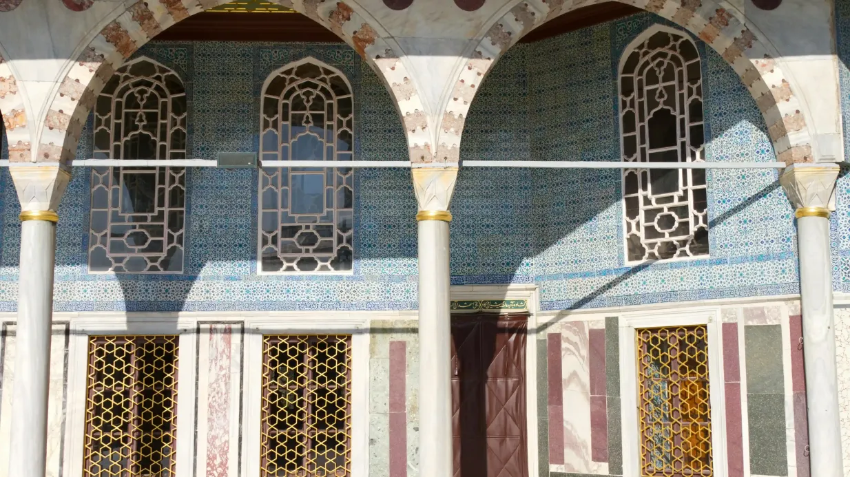 Topkapı Palace Museum: Guided Tour with Harem Section Provided by Aloha Ventures Limited