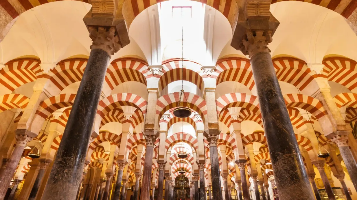 Mezquita-Catedral de Córdoba: Tour guiado + Entrada sin colas Operado por Oway Tours Experiencias, S.L.