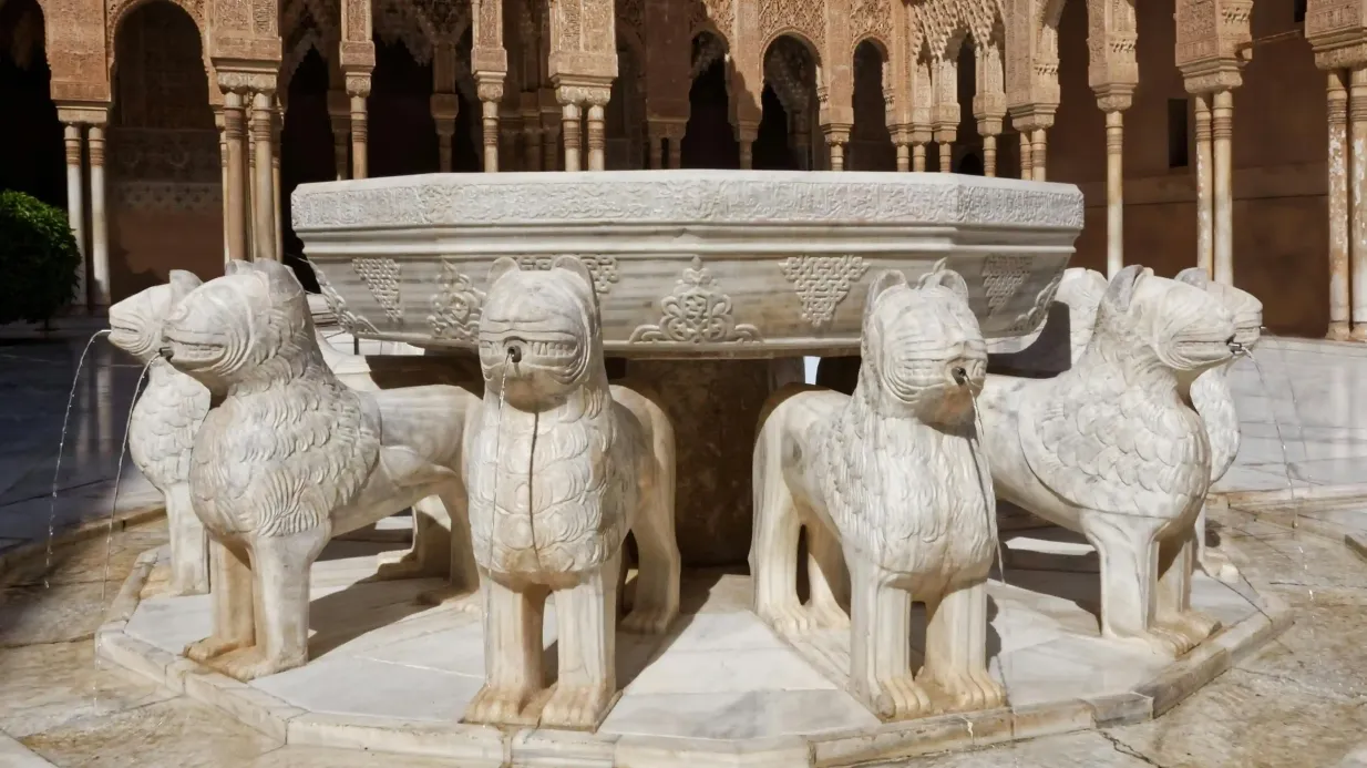 Alhambra e Palácios Nasridas: bilhete sem filas + tour guiado em grupo pequeno