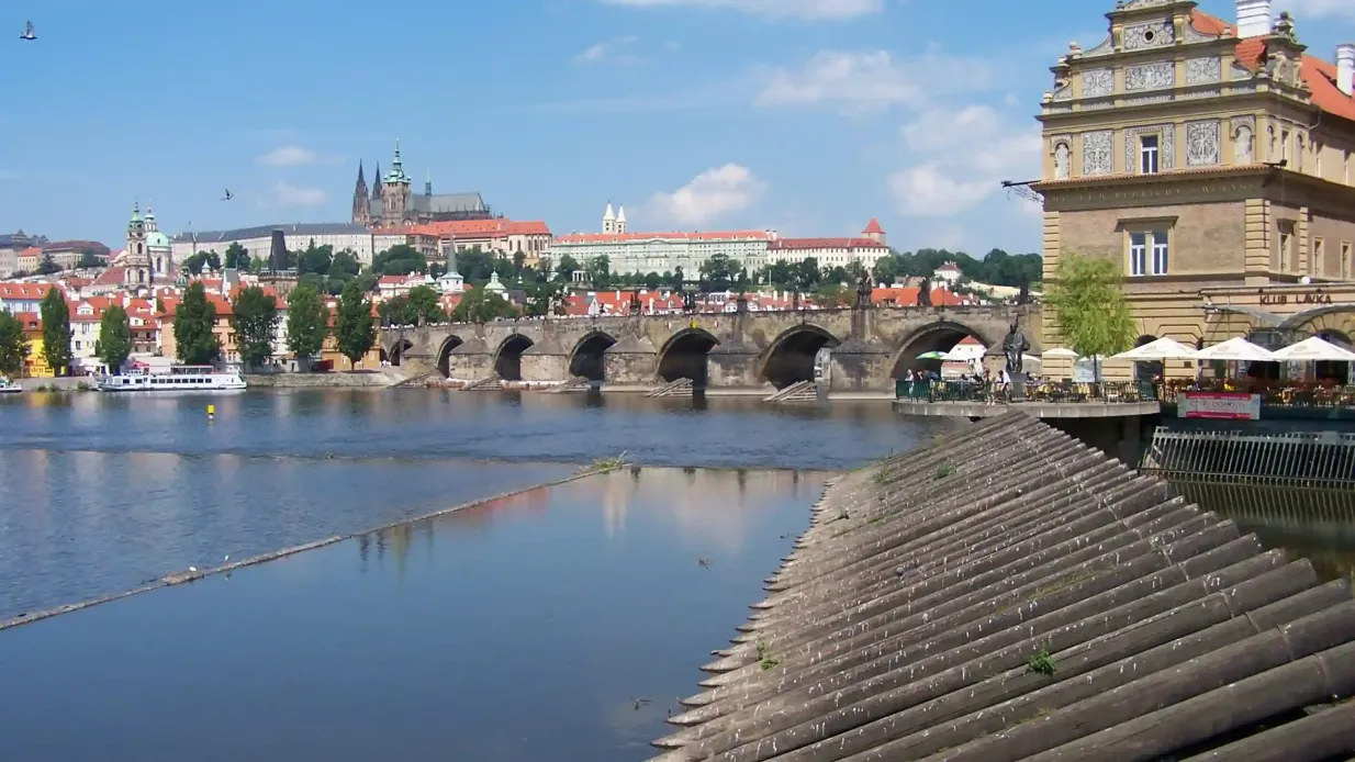 Prague : Croisière fluviale + Guide audio