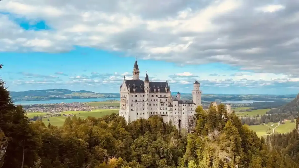 Neuschwanstein Castle: Entry Ticket Provided by Bavarian castle tour - Supply