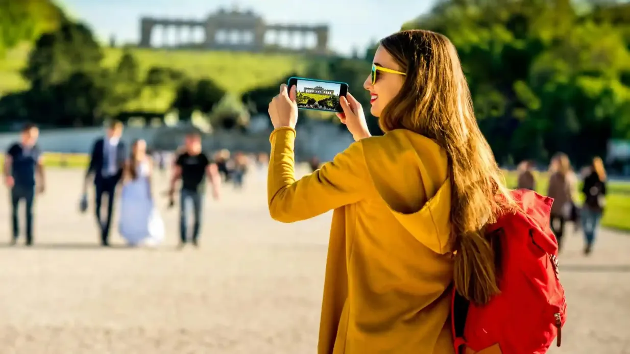 Château et jardins de Schönbrunn : Visite guidée avec entrée en file d'attente Fournie par Roso Group LLC