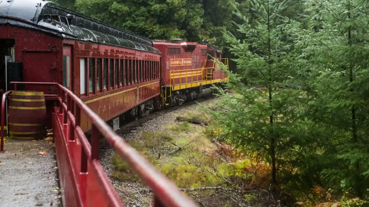 Skunk Train : Pudding Creek Express Fournie par Mendocino Railway