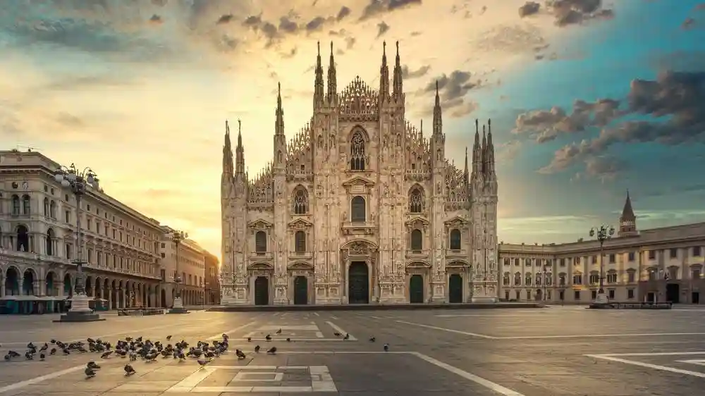 Duomo di Milano: Tour guidato per piccoli gruppi + Accesso alle terrazze Fornito da Veneranda Fabbrica del Duomo