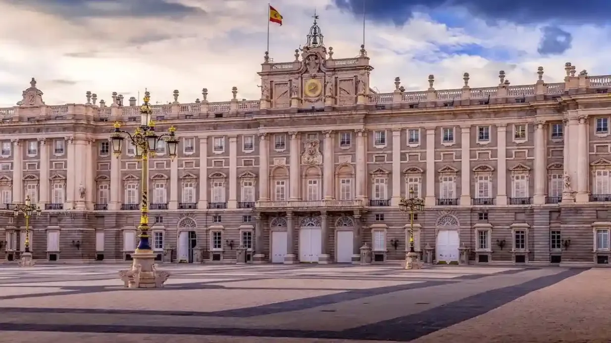 Palais royal de Madrid : Visite guidée Fournie par 4 YOU BARCELONA, S.L.