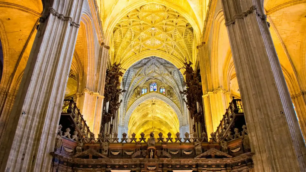 Alcazar royal de Séville, cathédrale et Giralda : entrée + visite de 3,5 heures Fournie par Naturanda
